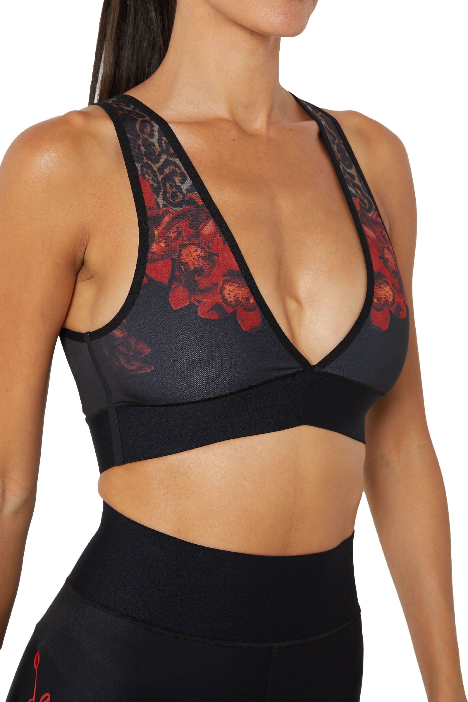 Active, lounge, & streetwear style I Women's Active Tops & Sports